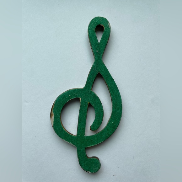 Vintage solid brass musical treble clef. - Picture 2 of 2